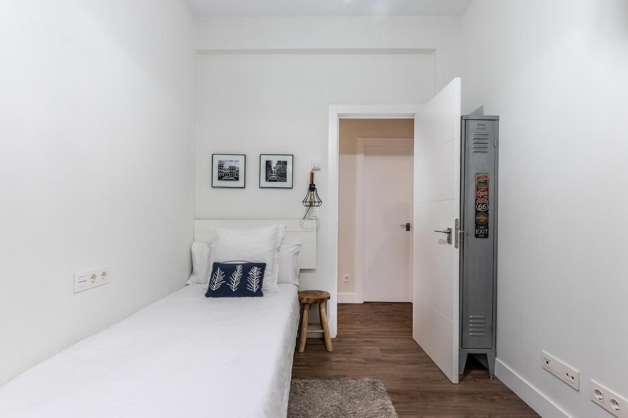 Homeloving Apartment Bilbao Centre With Parking Luaran gambar