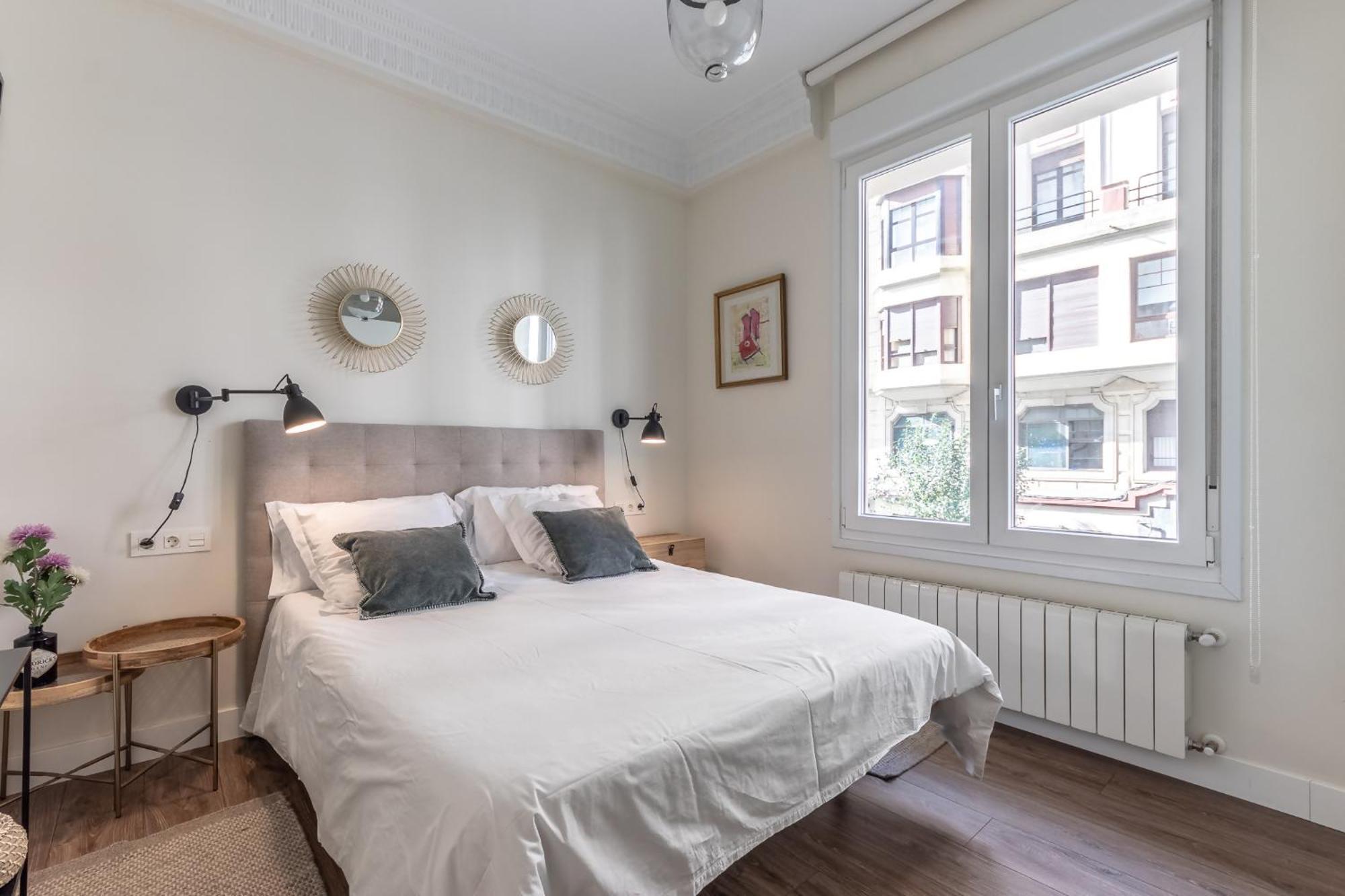 Homeloving Apartment Bilbao Centre With Parking Luaran gambar